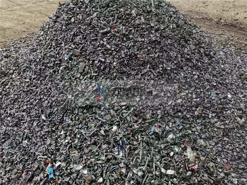 金屬破碎機生產線油桶破碎山東現場