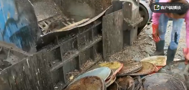 金屬破碎機生產線加工油桶蓋視頻