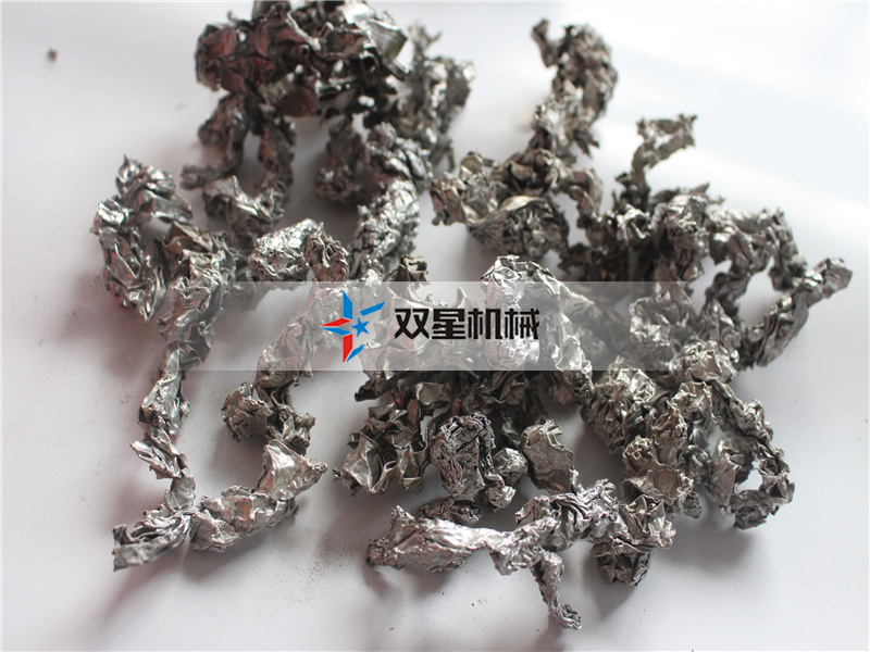 廢鋼破碎機設備保證成品粒度大小均勻