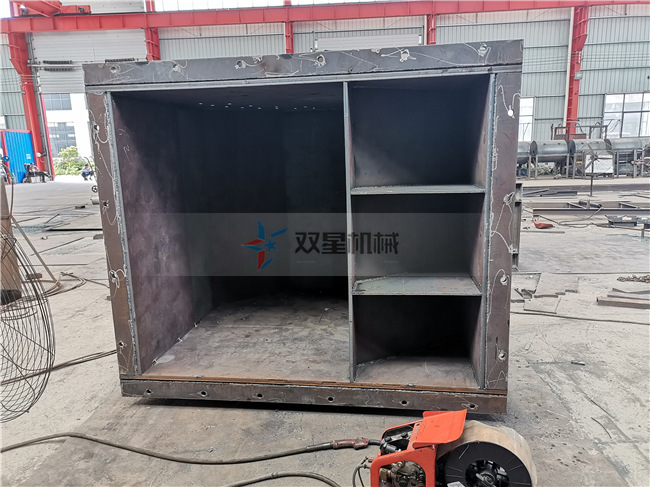 廢鋼破碎機生產現場