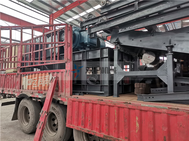 斷橋鋁破碎機1600型發貨現場