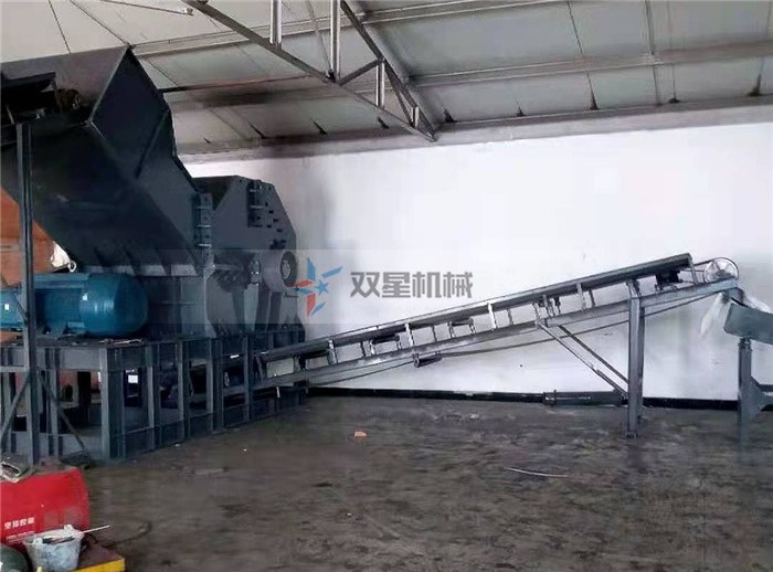 斷橋鋁破碎機成套設備產量和配置的區別是什么？